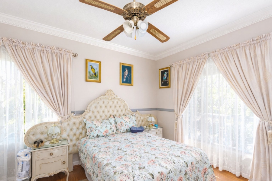 5 Bedroom Property for Sale in Meerhof North West